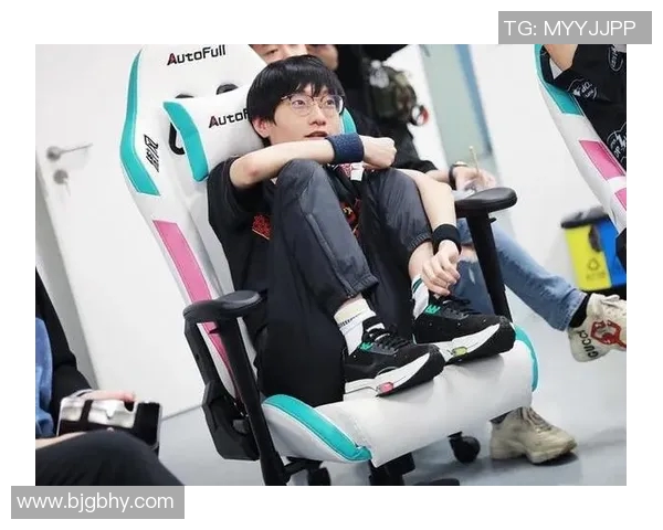 s15电竞总决赛深入探讨FPX在王者荣耀比赛中的经验与策略变革